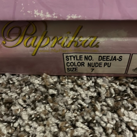 Nude open toe heals with tear drop punches & silver accents by Paprika, size 7 - Picture 4 of 4